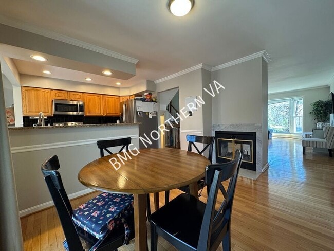 Building Photo - 6038 Rockton Ct