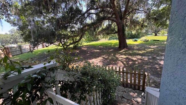 Building Photo - 4417 Siesta Ct