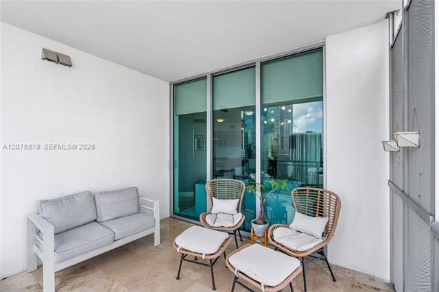 Building Photo - 350 S Miami Ave