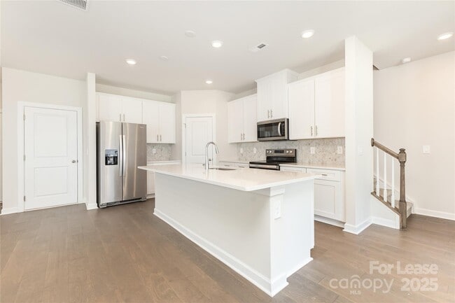 Building Photo - 1735 Braemar Vlg Dr