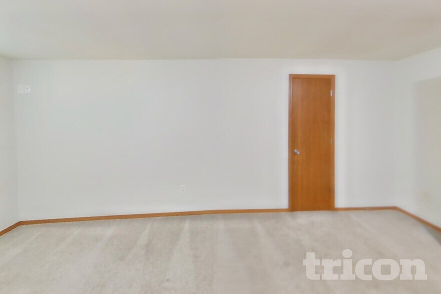 Building Photo - 4814 222nd St Ct E