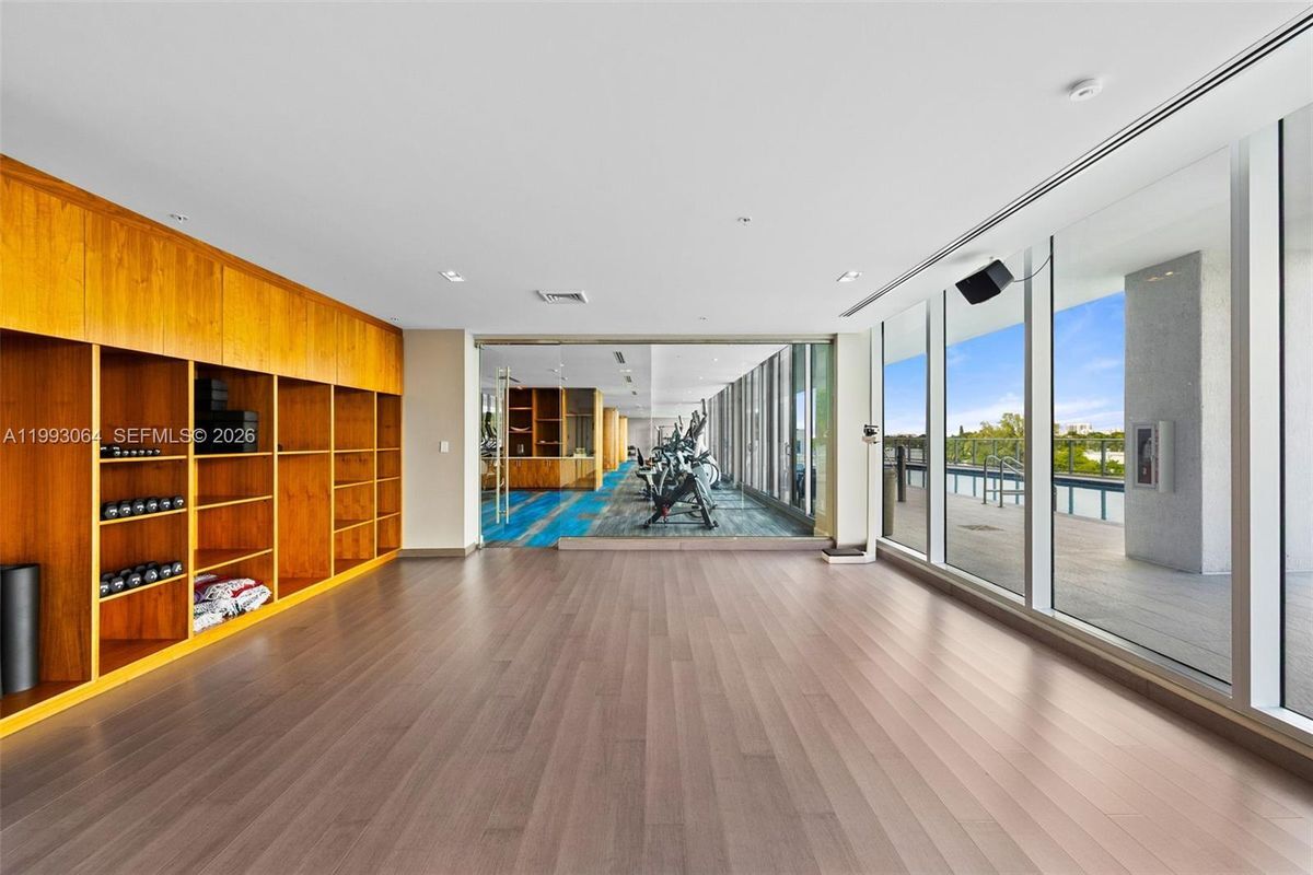 Building Photo - 1180 N Federal Hwy