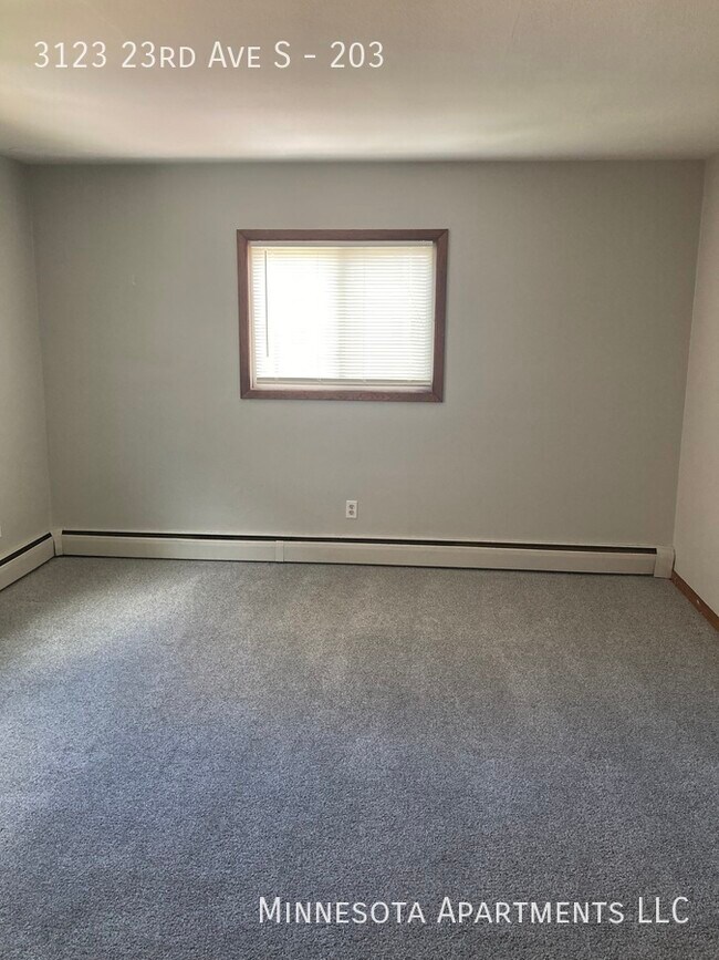 Building Photo - 1 Bedroom Available with a Great Location!