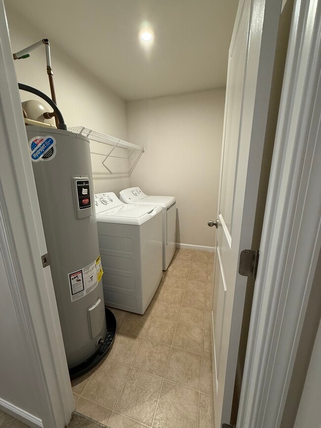 Building Photo - 704 Braeswood St