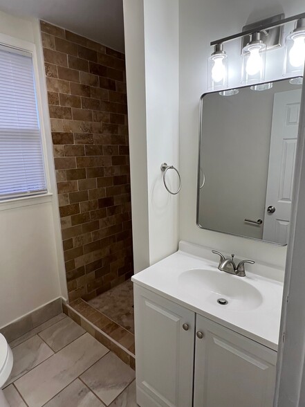 Bathroom - 1322 T St SE