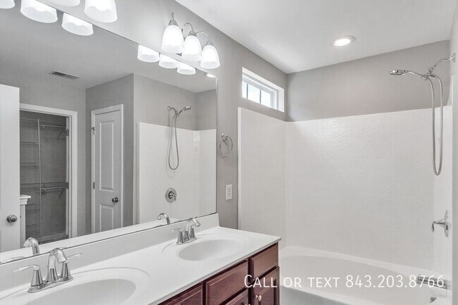 Building Photo - 126 Mayfield Dr