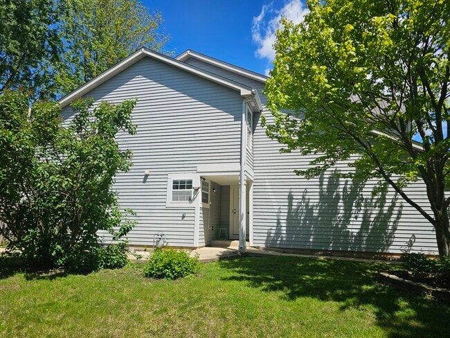 Building Photo - 1260 Derby Ln