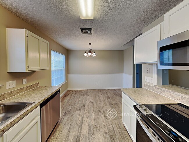 Building Photo - 12565 Goldberry Ct