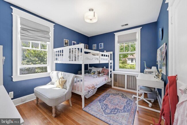 Building Photo - 3357 Stuyvesant Pl NW