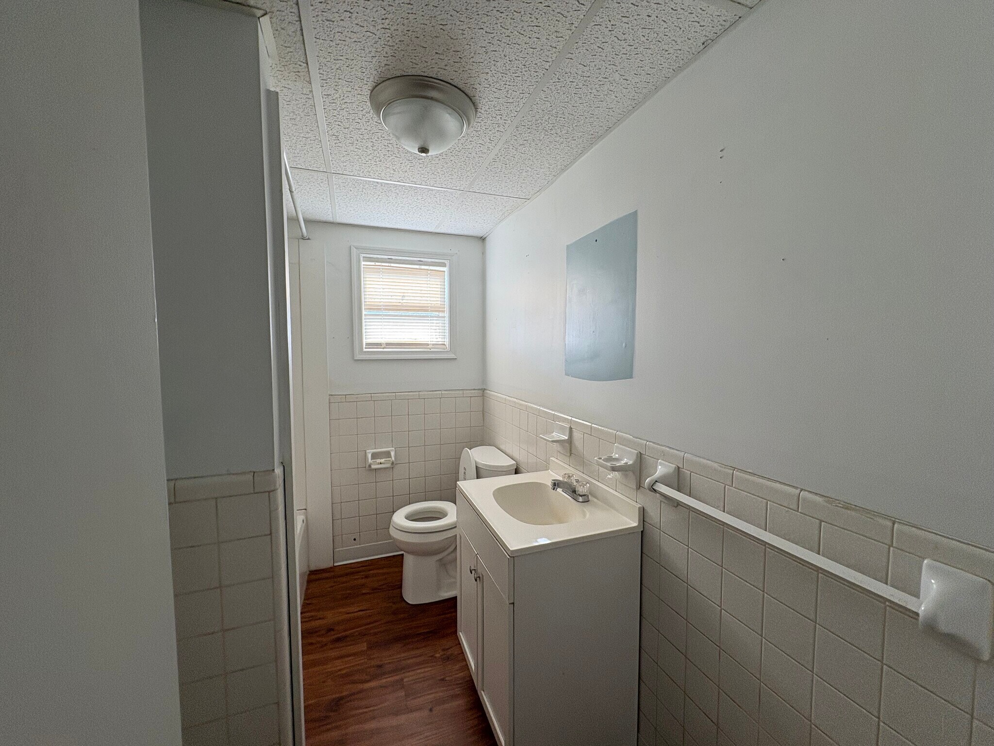 Building Photo - 9784 Village Hwy