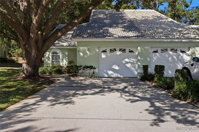 Building Photo - 809 Inverie Dr