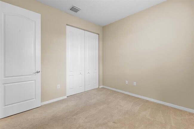 Building Photo - 5224 SW 77th Way