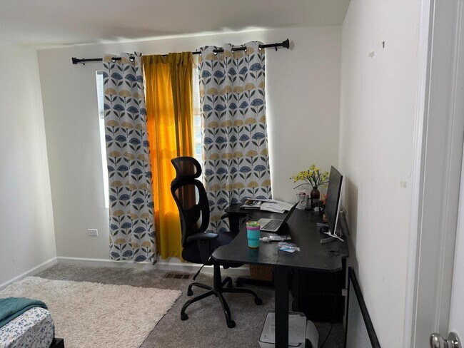 Building Photo - 3120 Semple Wy