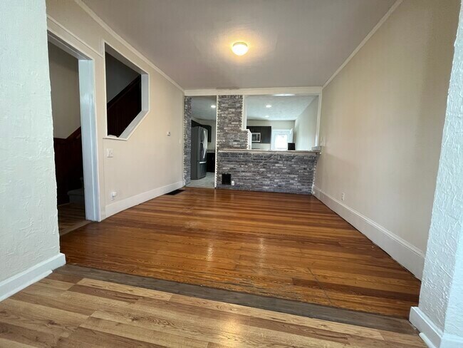 Building Photo - 52 Germain Ave