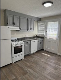 Building Photo - 57 Mercury Ct