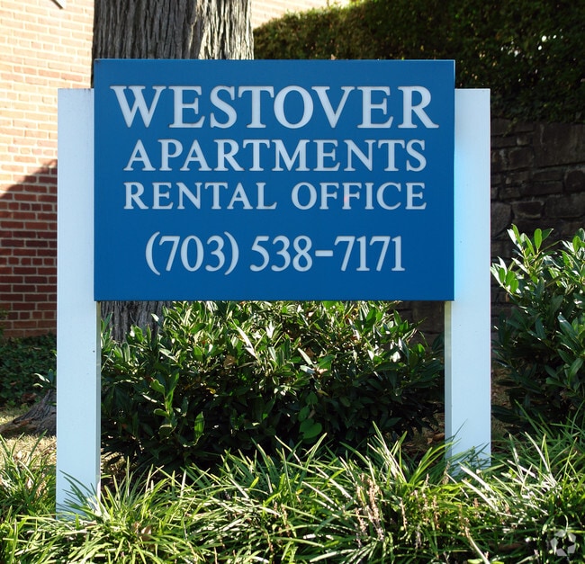 Building Photo - Ashtons