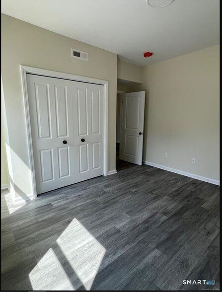 Building Photo - 37 Woodland St