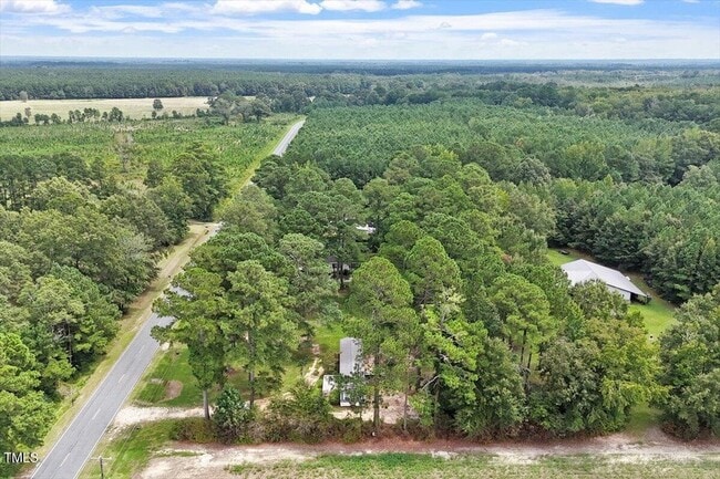 Building Photo - 10317 Giles Rd