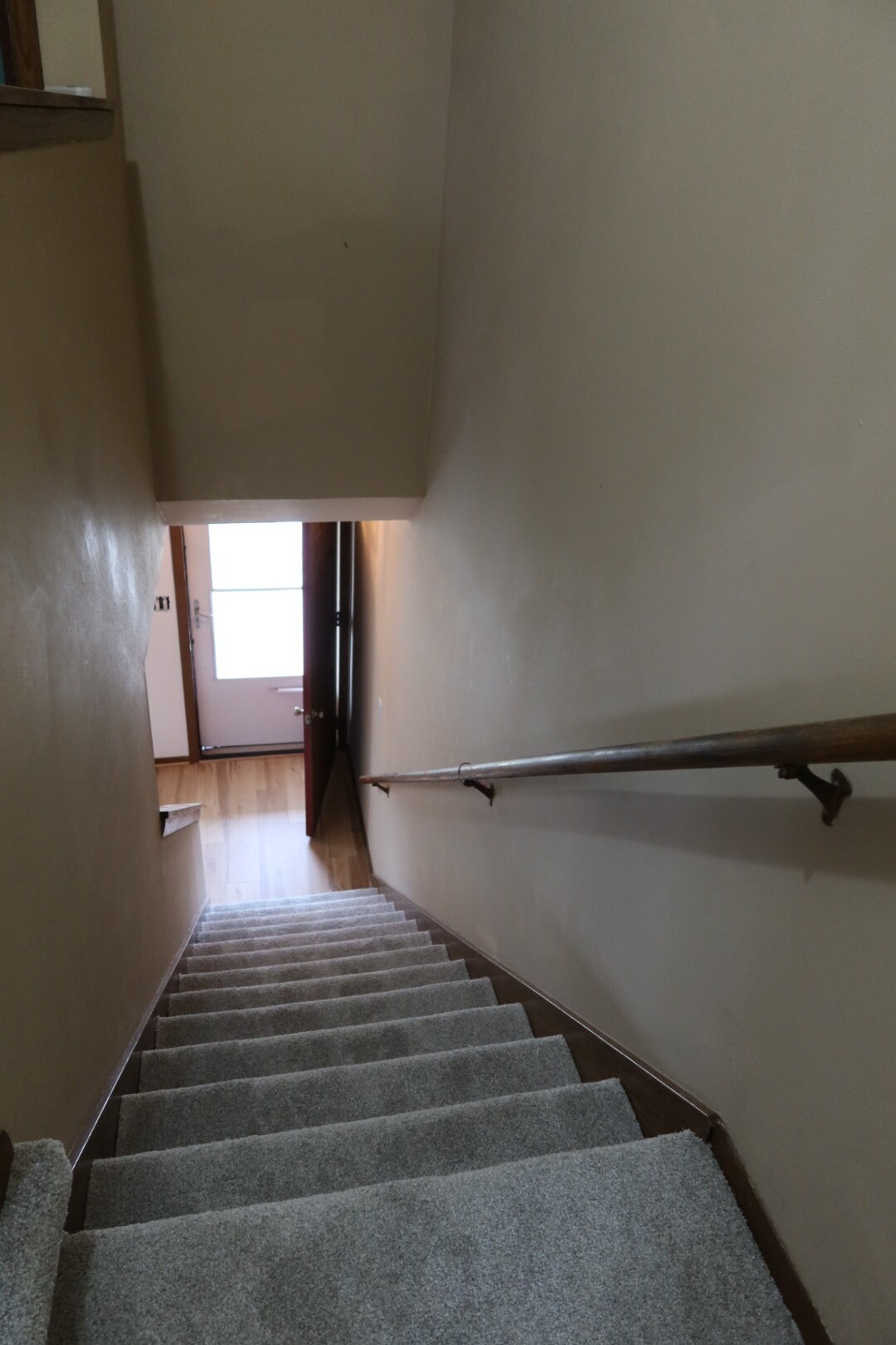 Building Photo - 240 N Spring St