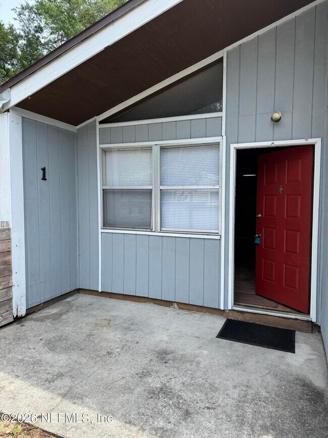 Building Photo - 4751 San Jose Manor Dr W