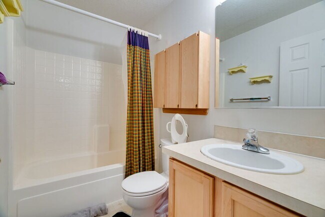 Building Photo - 16552 NE Pacific Terrace