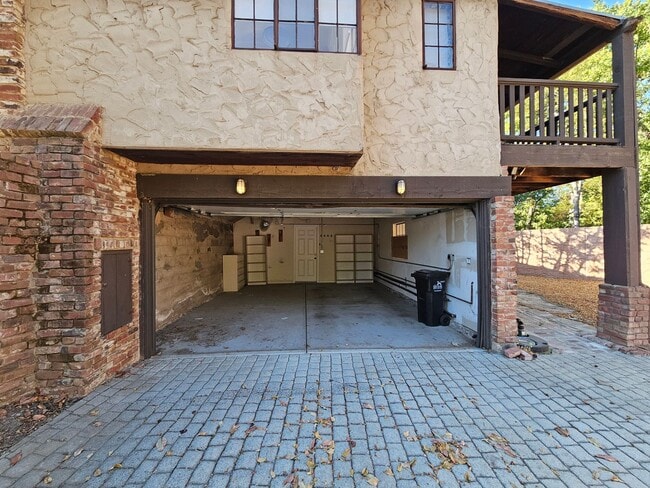Building Photo - Stunning 1 Bed 1.5 Bath Naglee Park Home W...