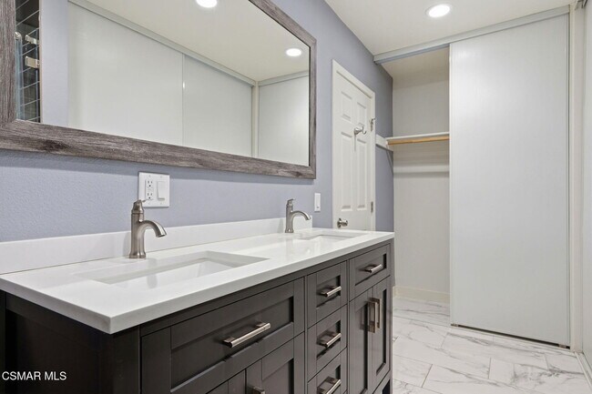 Building Photo - 30845 Catarina Dr