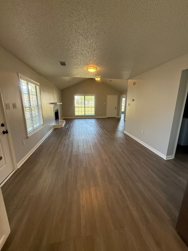 Building Photo - 16 Cypress Dr