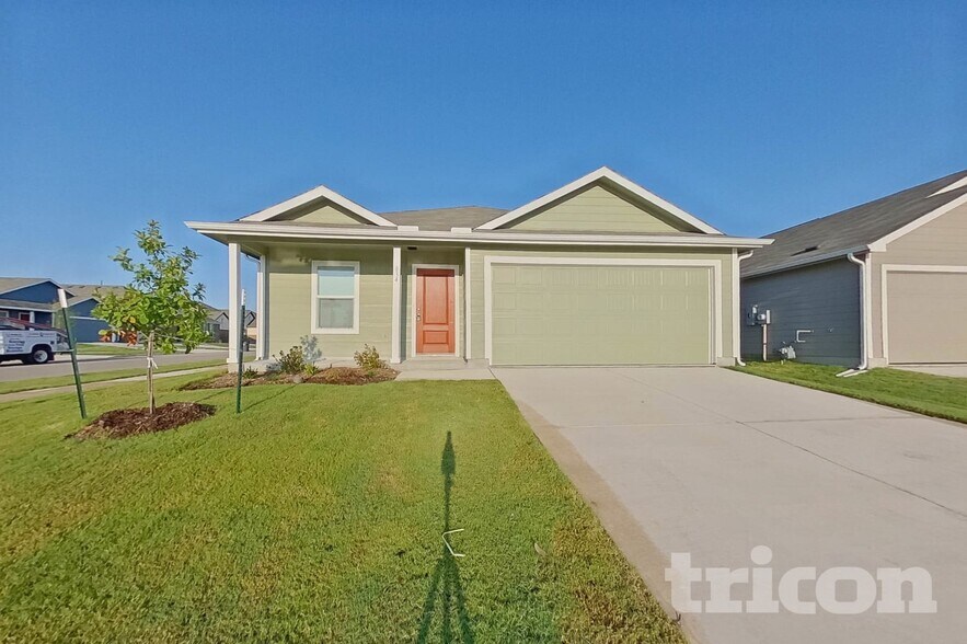 Building Photo - 834 Ginkgo Wy