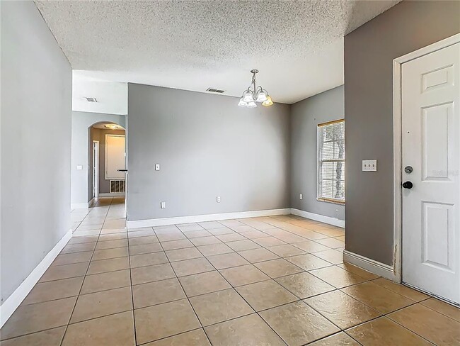 Building Photo - 107 Carlisle Ct