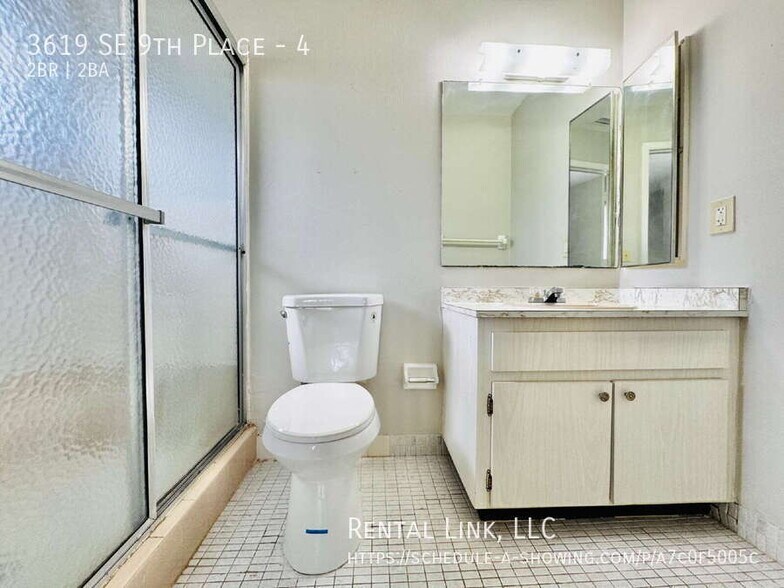 Building Photo - 3619 SE 9th Pl