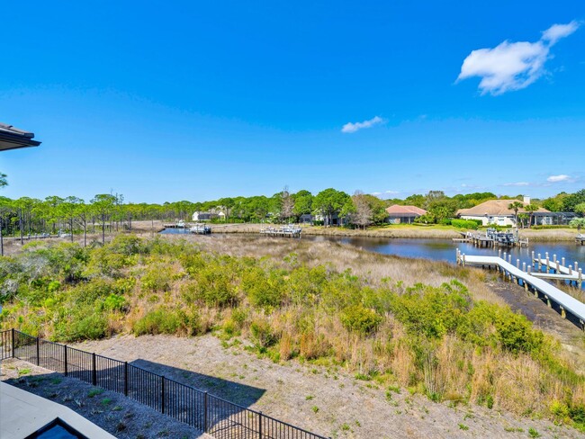 Building Photo - 330 Kelly Plantation Dr