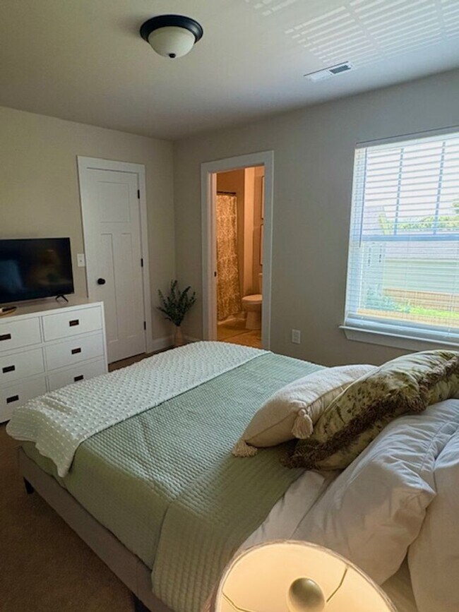 Building Photo - South 9th Street