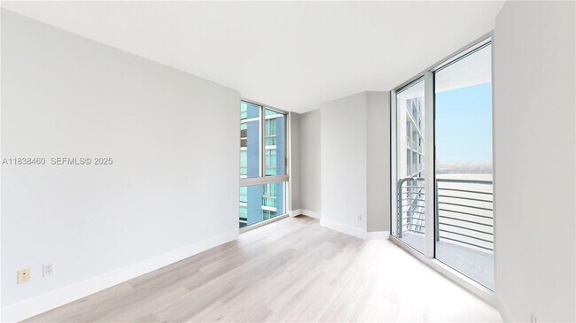 Building Photo - 325 S Biscayne Blvd