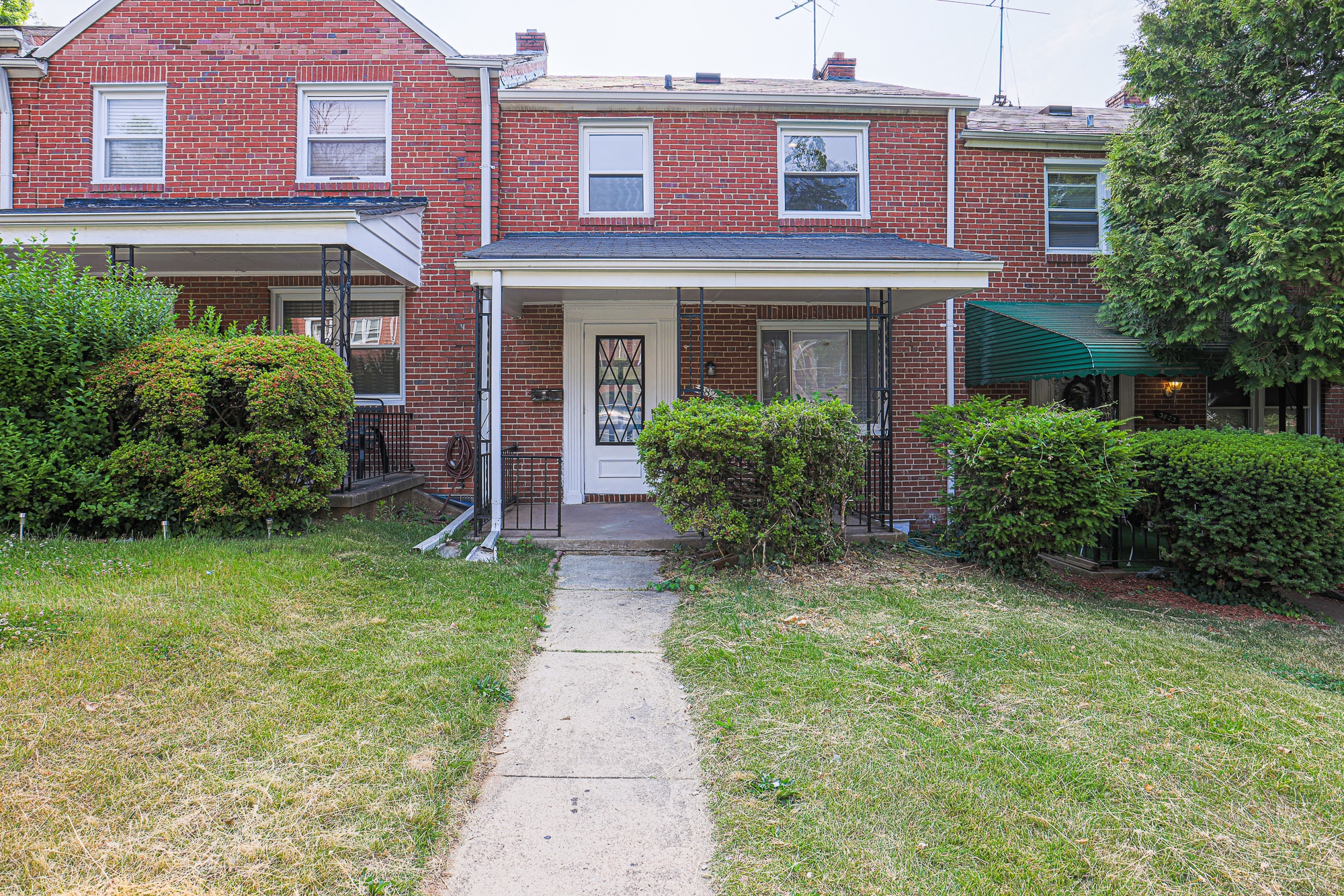 Building Photo - 3825 Rexmere Rd