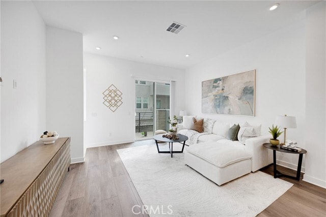 Building Photo - 1611 W Cara Dr