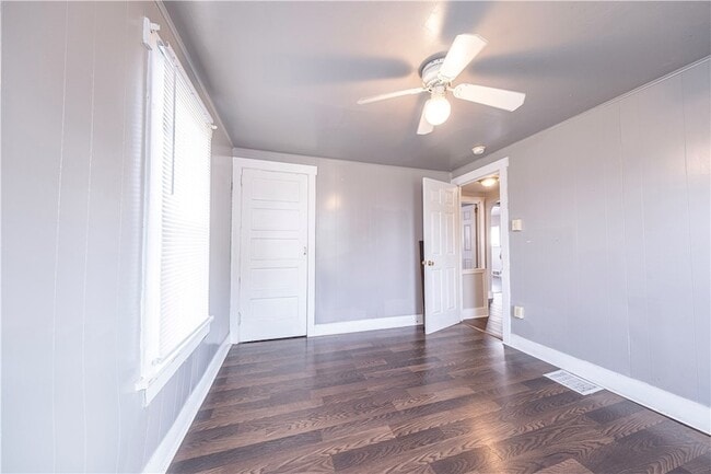 Building Photo - 741 Griffith St