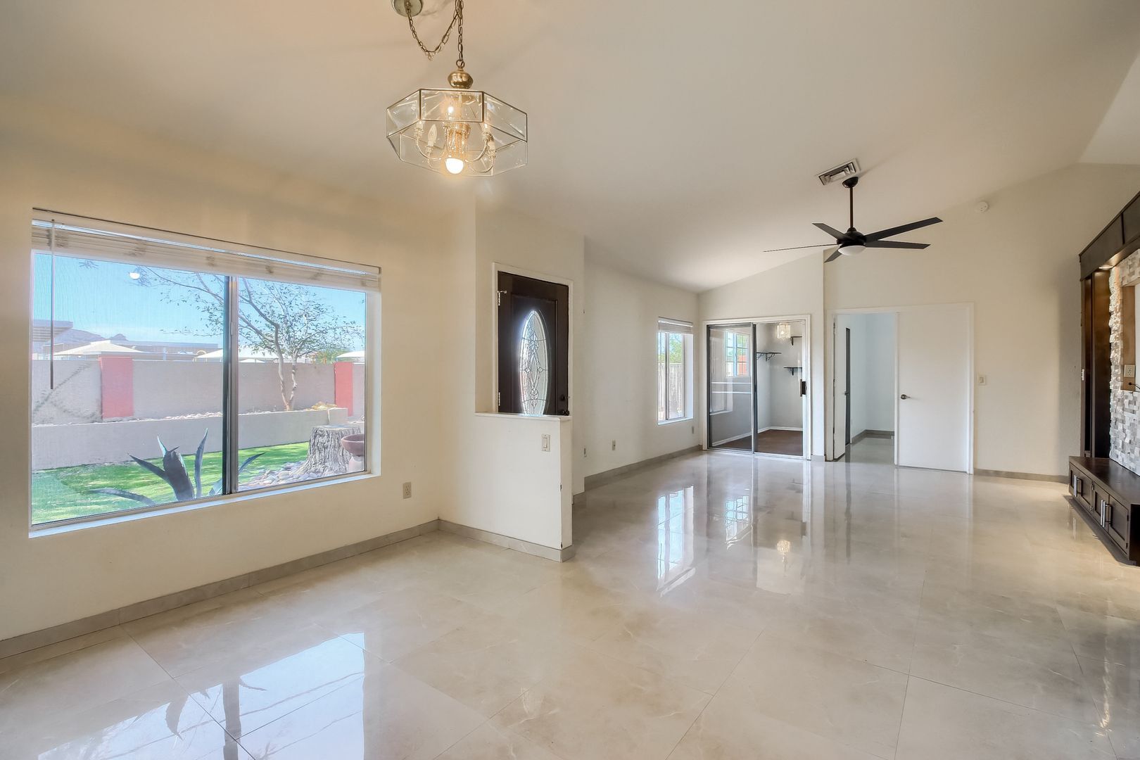 Building Photo - 18202 N 19th St