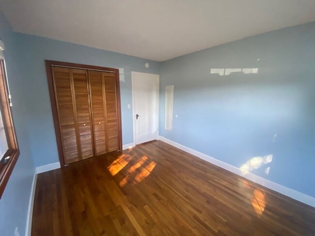 Building Photo - Inviting Pacific Grove Home!