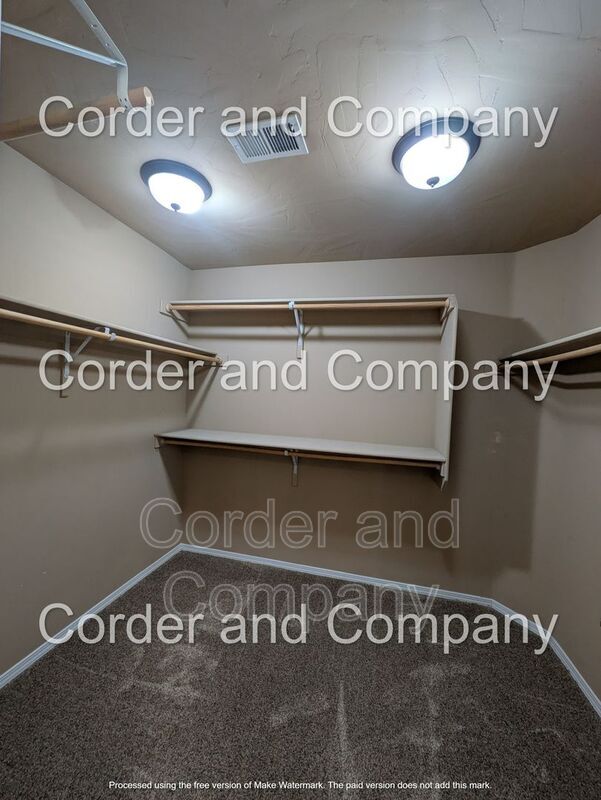 Building Photo - 940 Sellers Dr NE