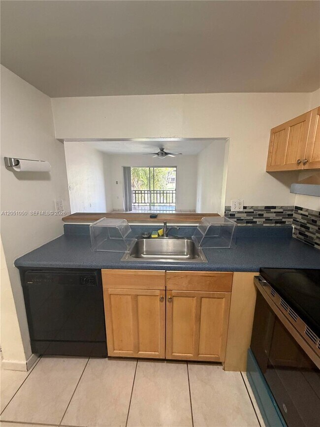 Building Photo - 11213 SW 88th St