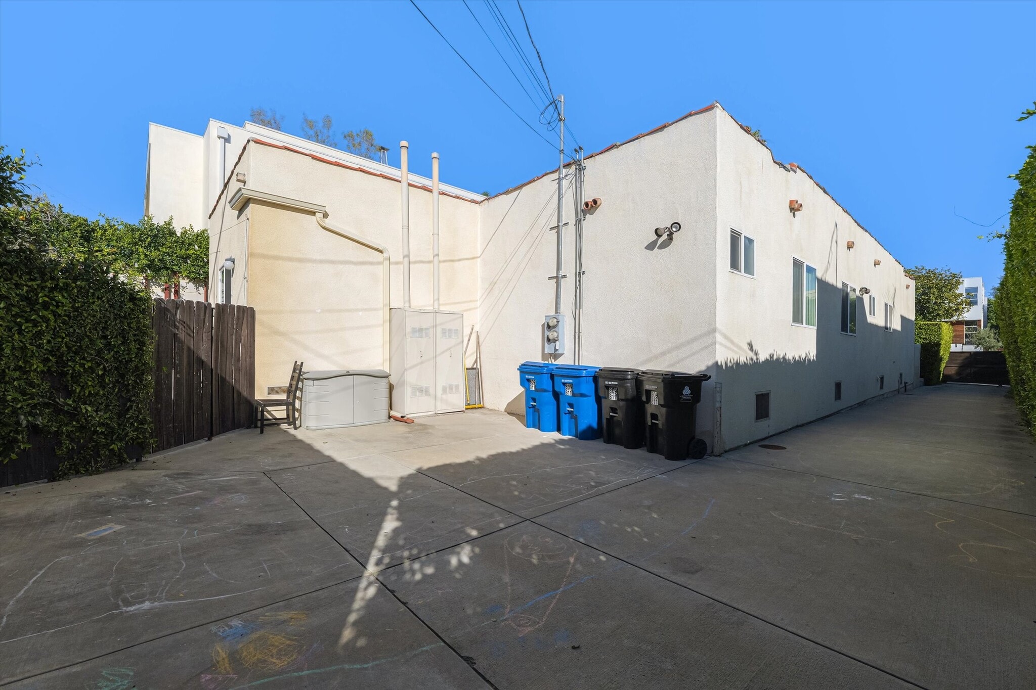 Building Photo - 809 N La Jolla Ave