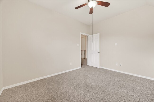 Building Photo - 24526 Avellino Ct