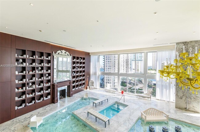 Building Photo - 475 Brickell Ave