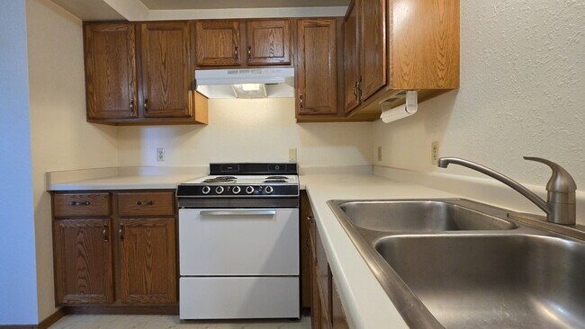 Building Photo - "Charming Upper Studio in Kimberly: "