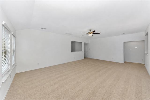 Building Photo - 2600 Starwater Dr