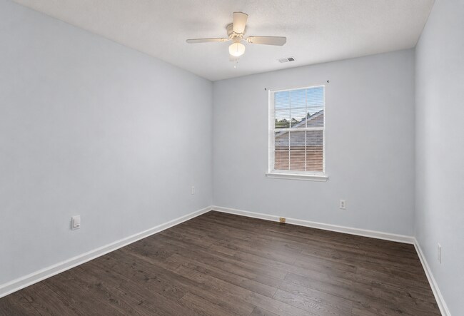 Building Photo - 4810 Golden Leaf Ln