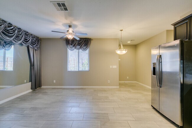 Building Photo - Beautiful Next-Gen Home with Private Entry Suite & Spacious Backyard