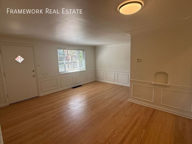 Building Photo - 2120 Irving St