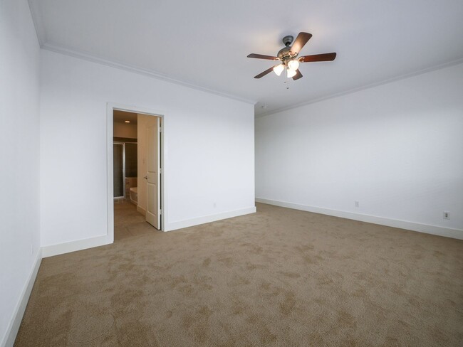 Building Photo - Two Bedroom, 2.5 Bath Gated Condo, blocks ...